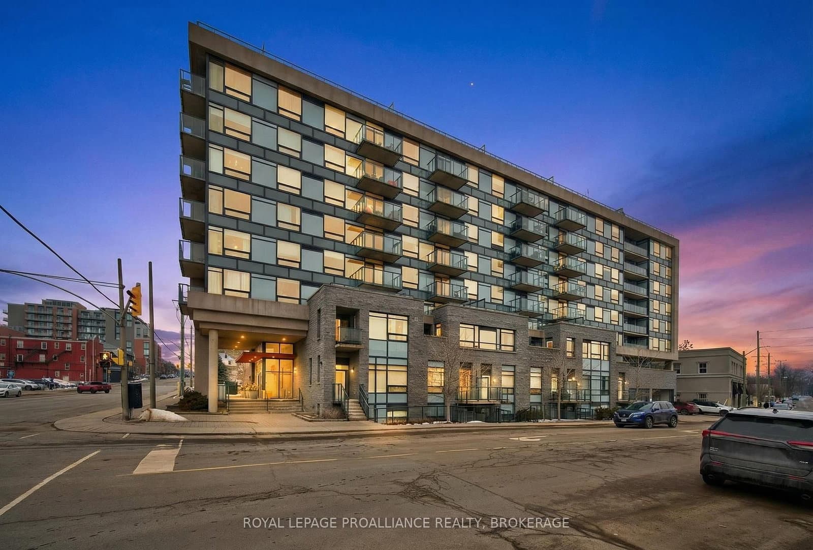 121 Queen Street, Unit A2