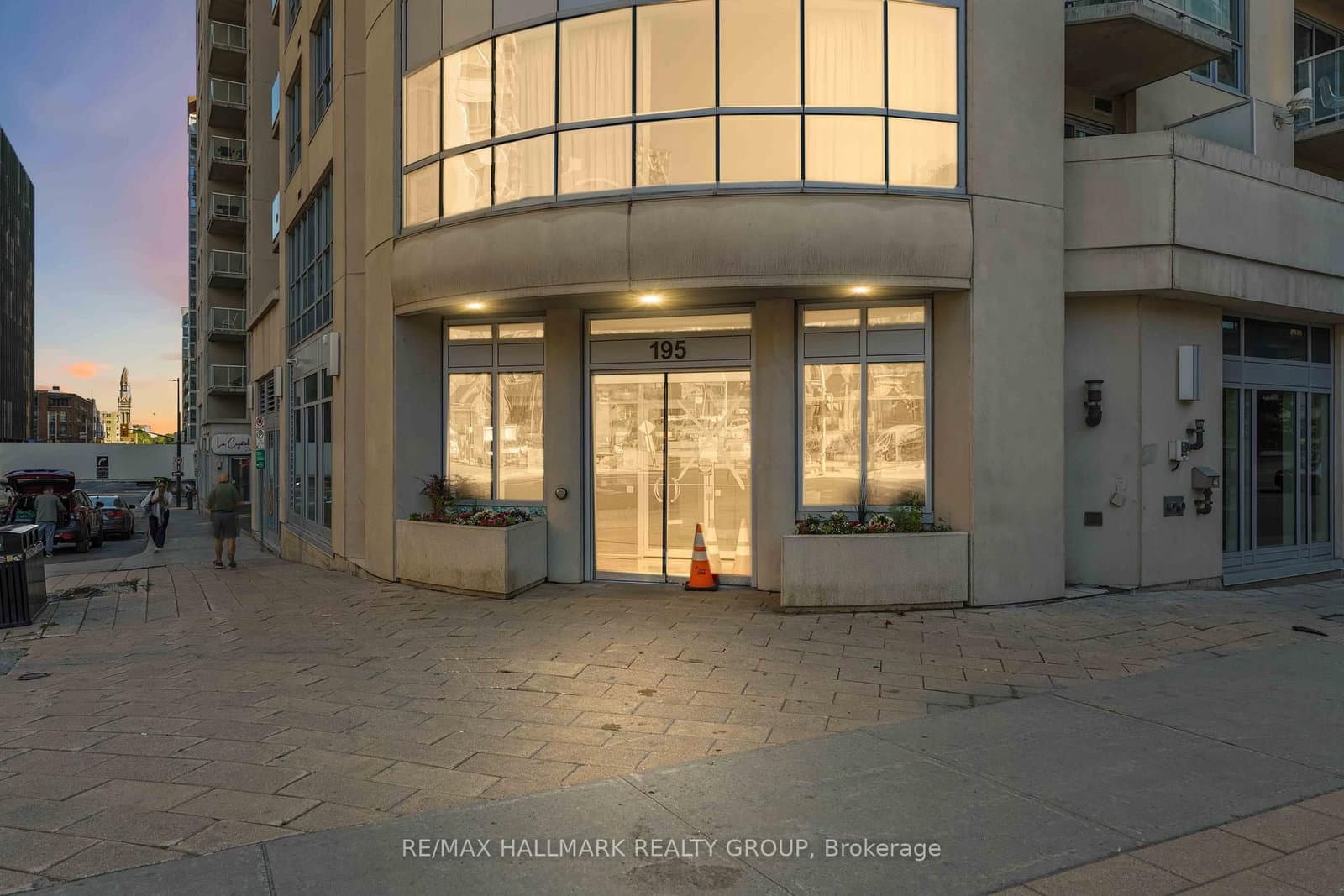 #1402 - 195 Besserer Street