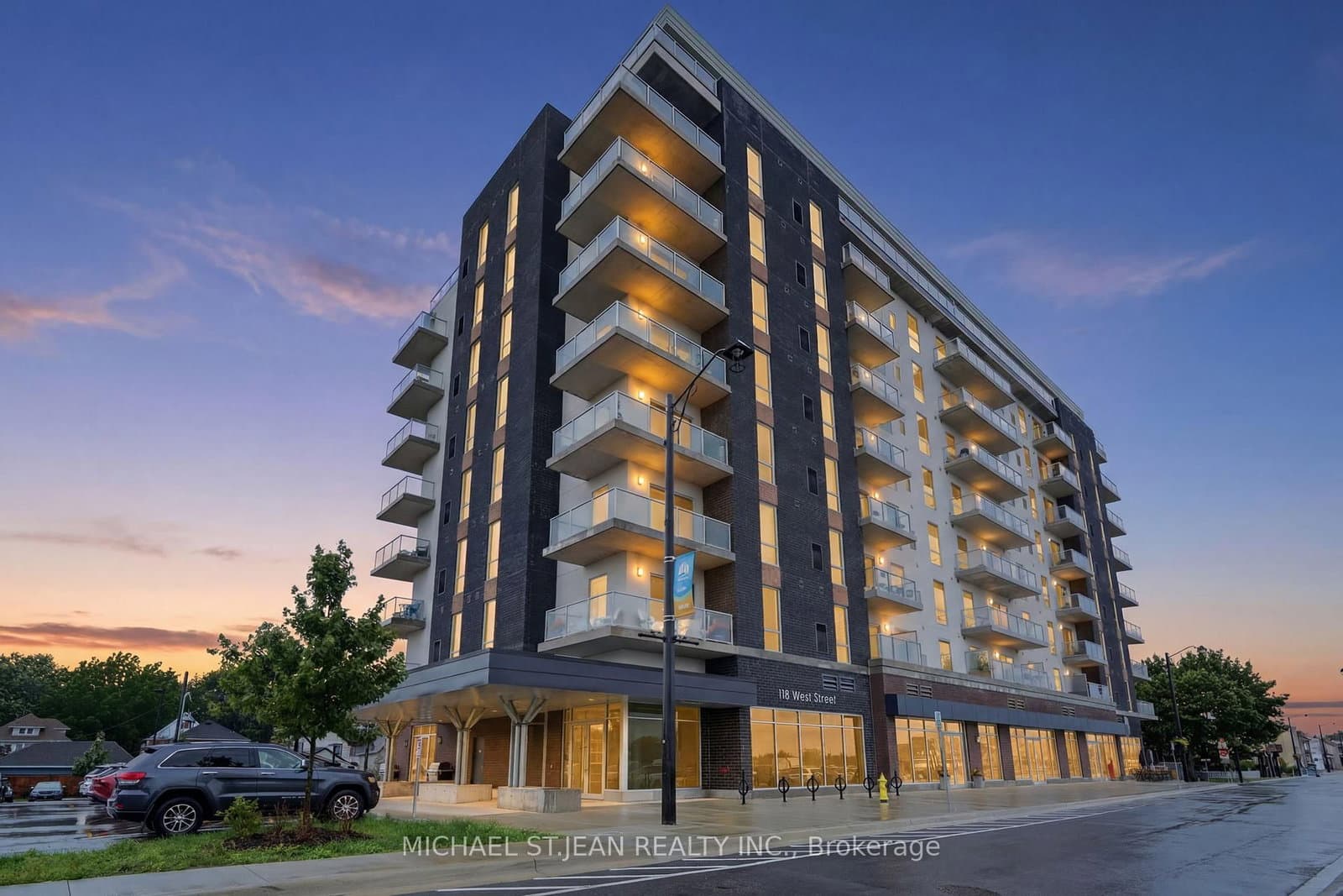 #304 - 118 West Street