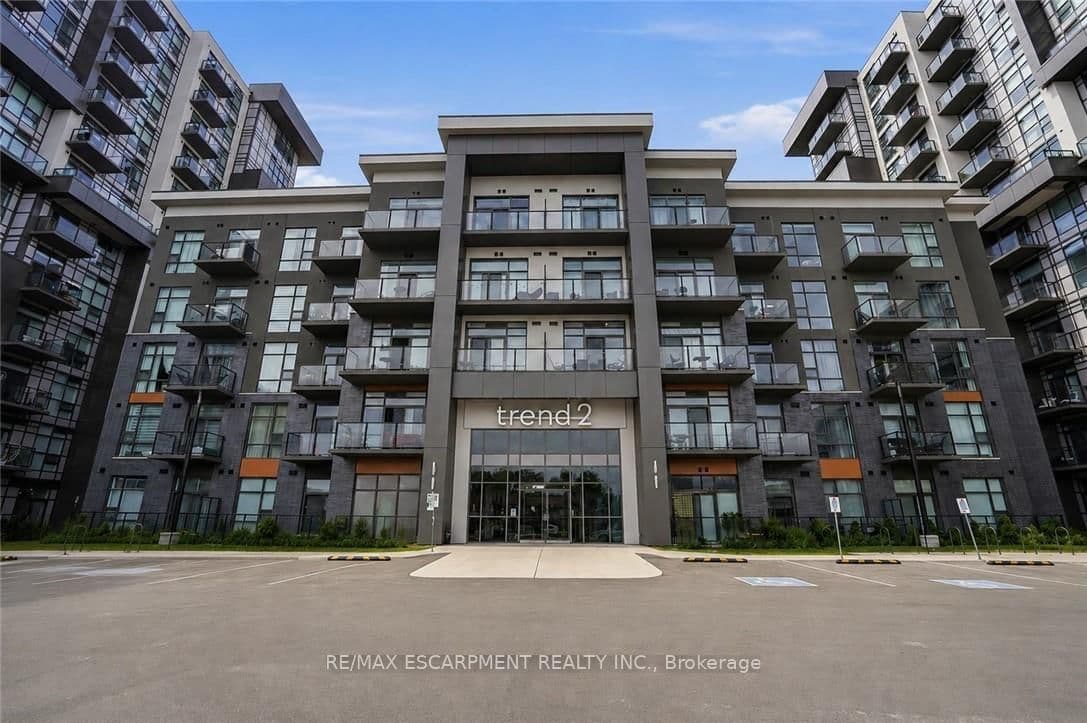 #112 - 460 Dundas Street E