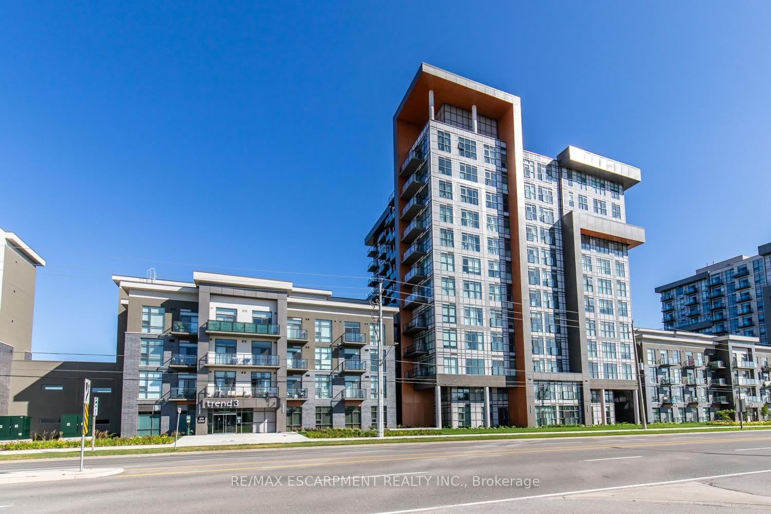 470 Dundas Street E, Unit 904