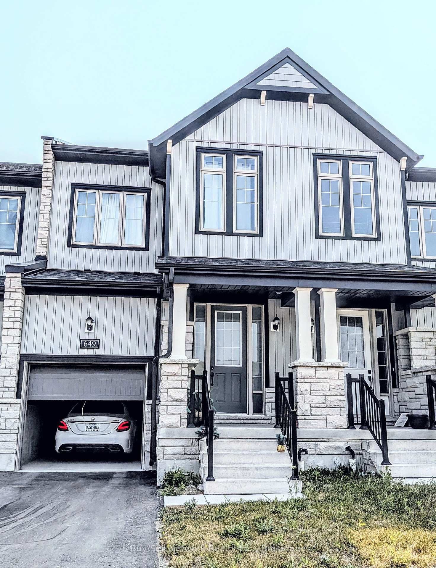 649 Pollock Grove