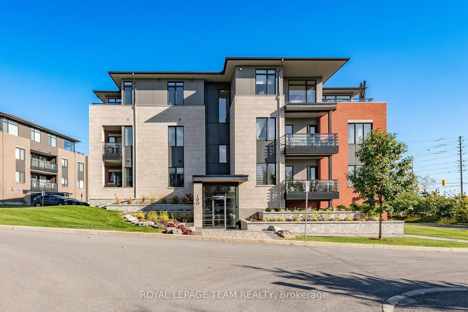 190 Boundstone Way, Unit 104