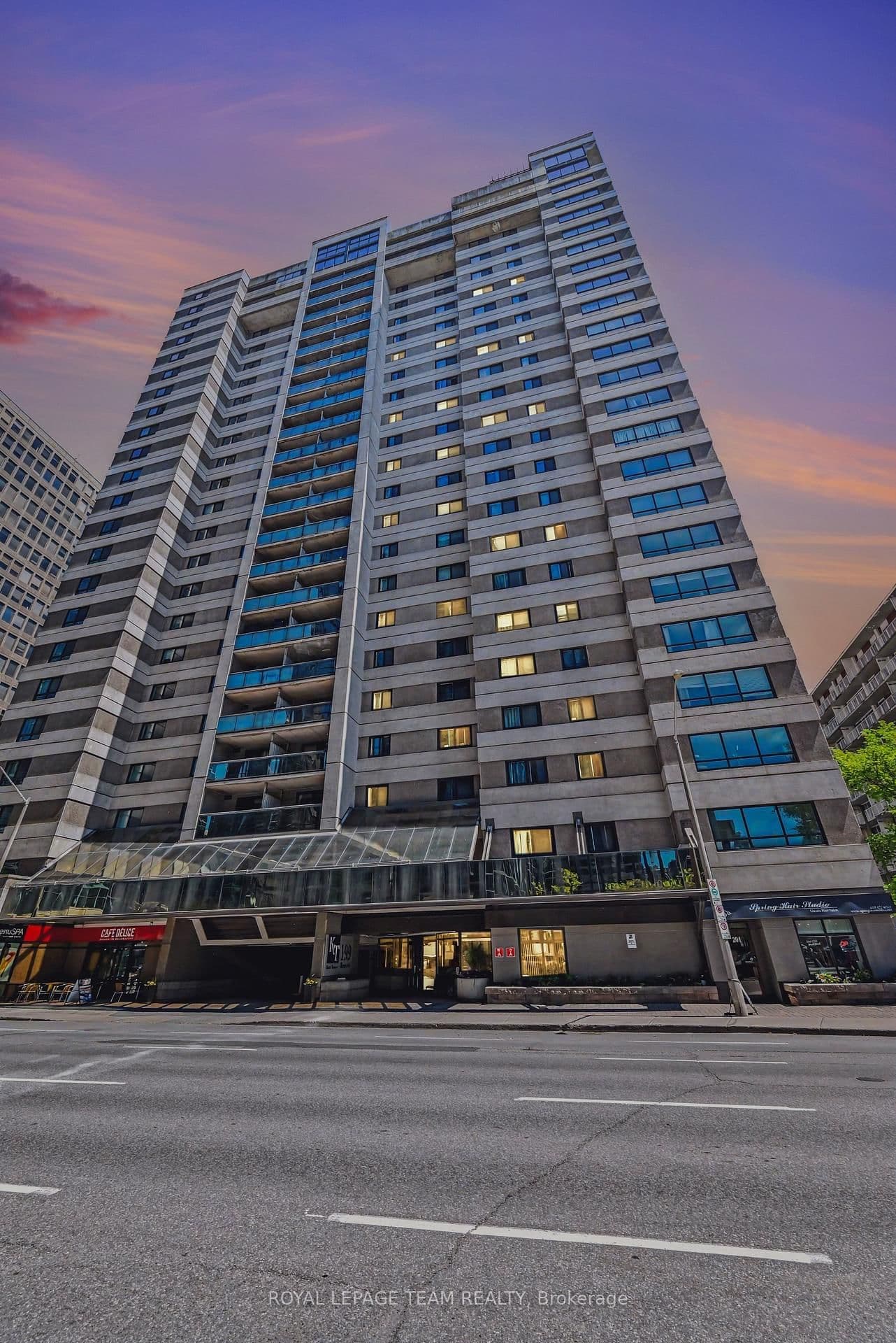 #404 - 199 Kent Street