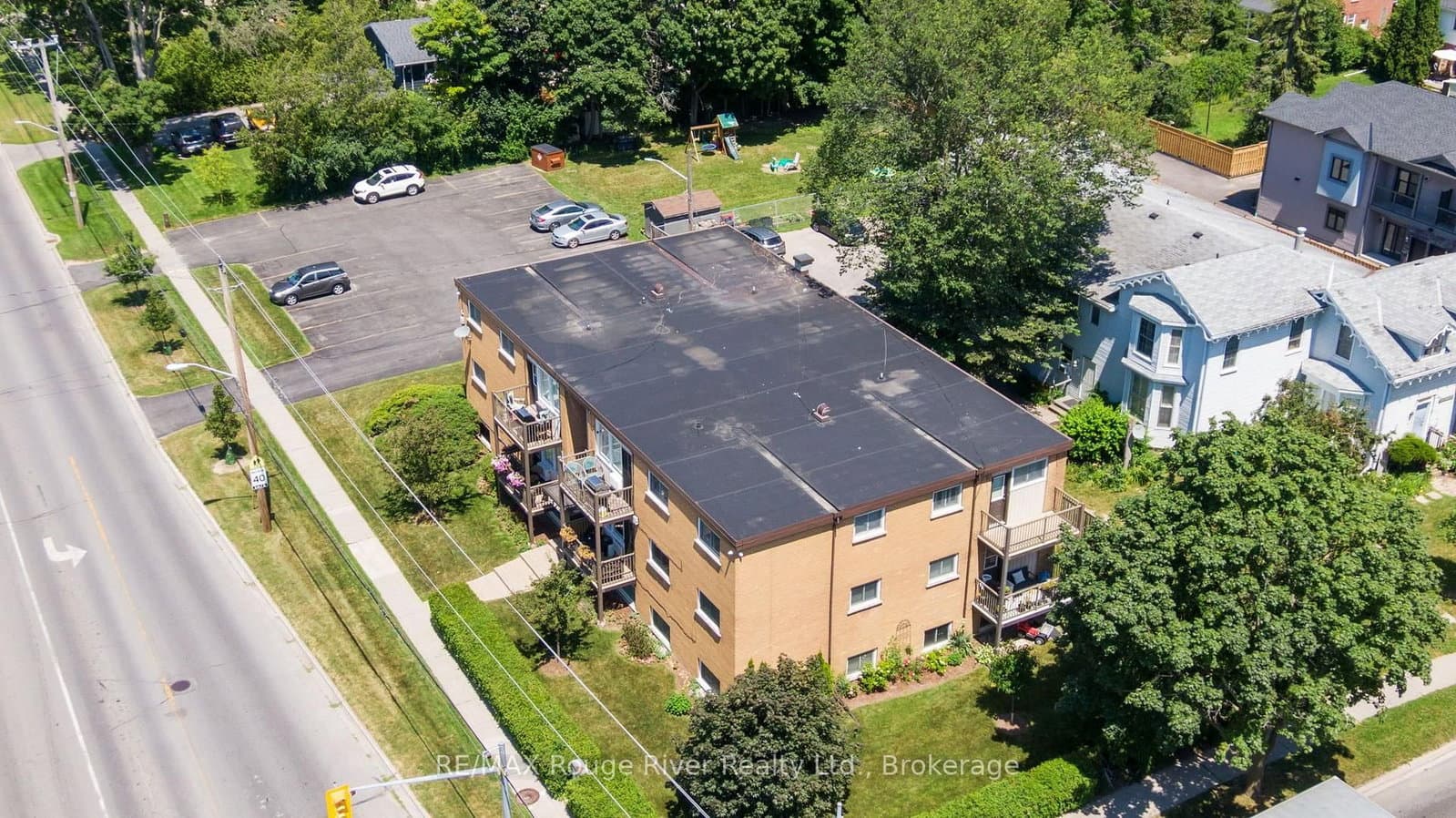 242 Darcy Street, Unit 11