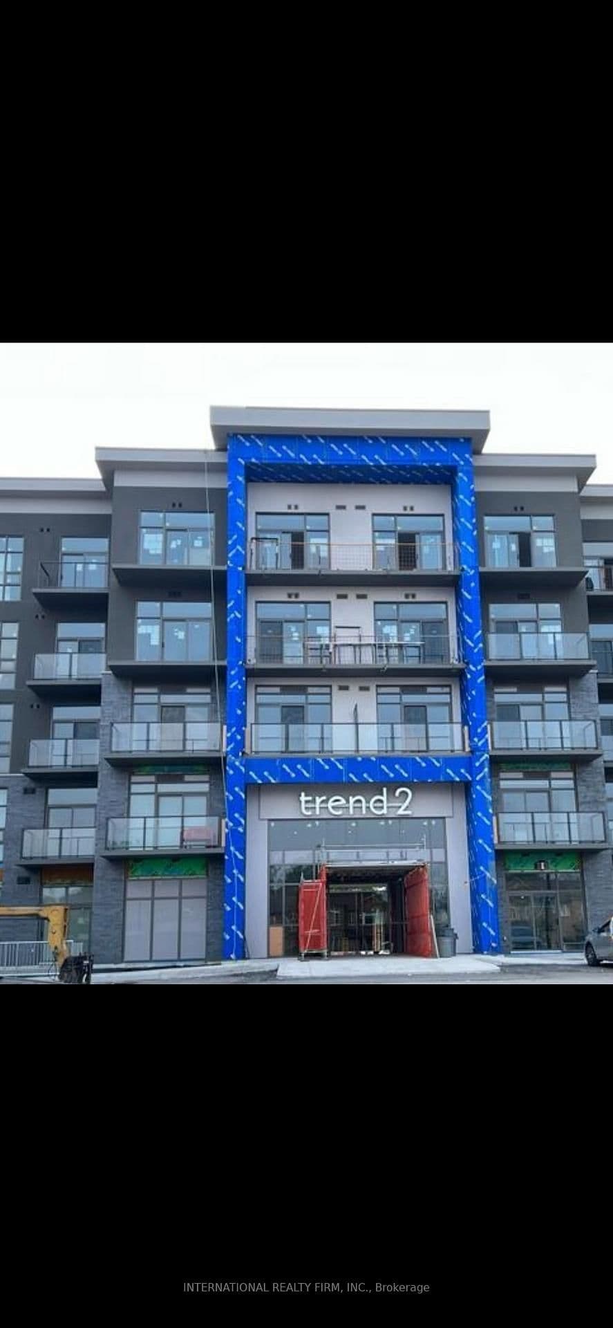 #332 - 460 Dundas Street E