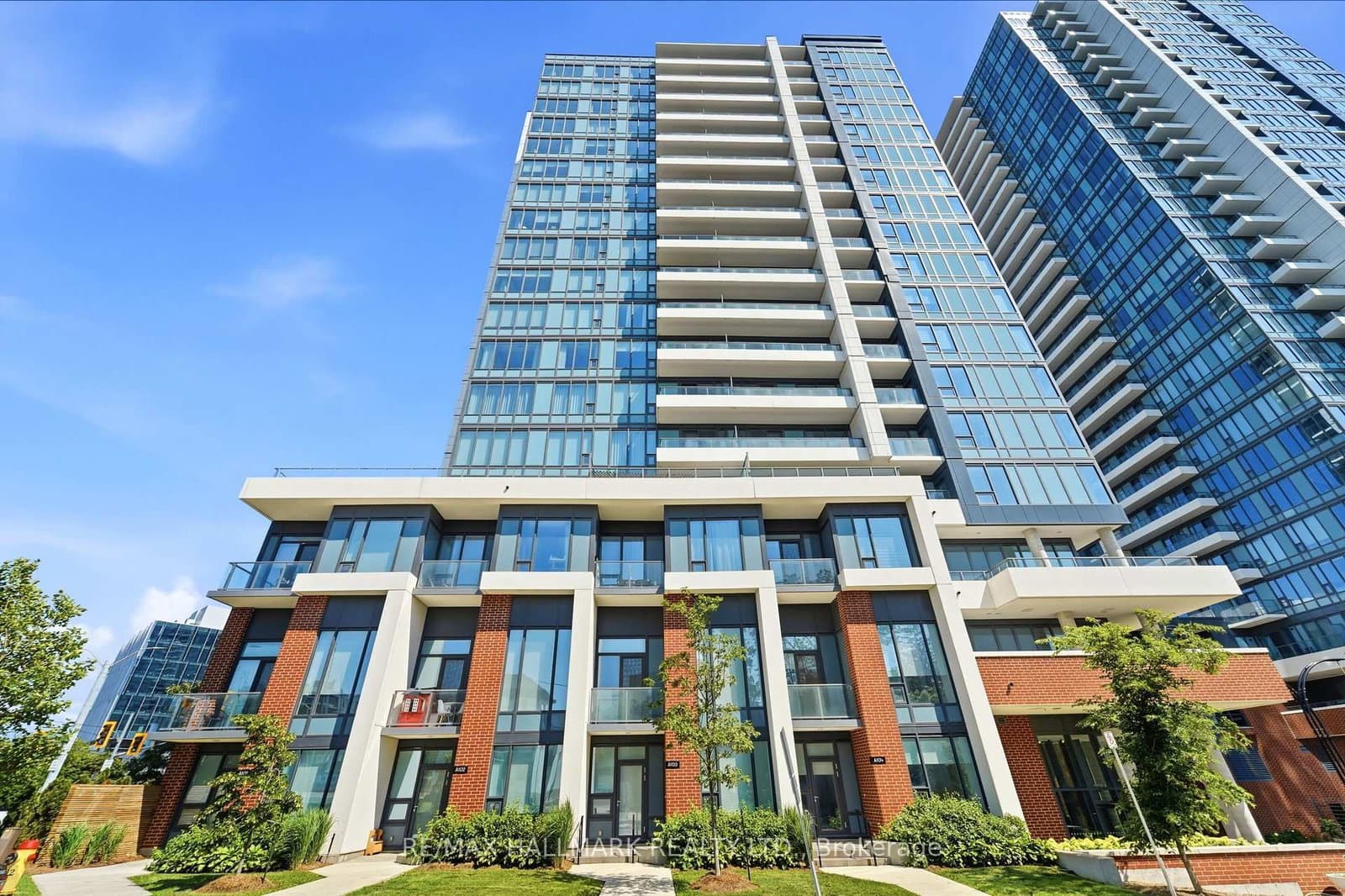 #1403 - 5 Wellington Street S