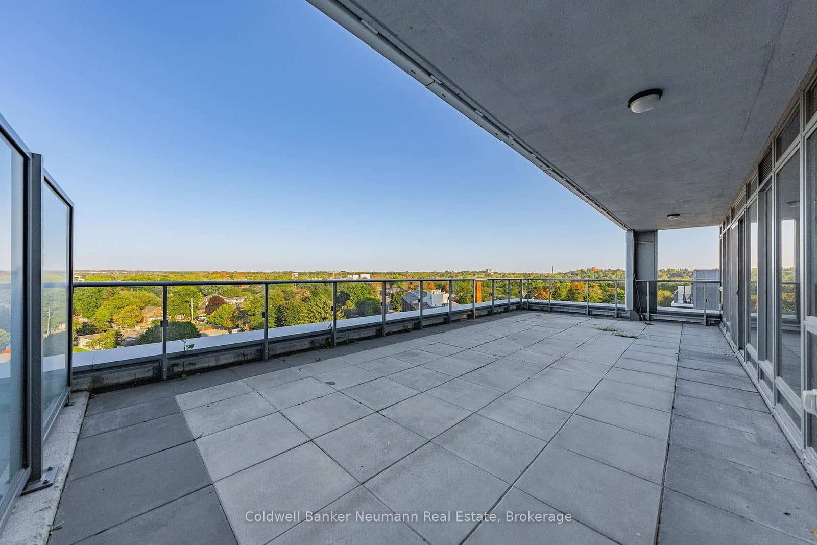 #802 - 73 Arthur Street