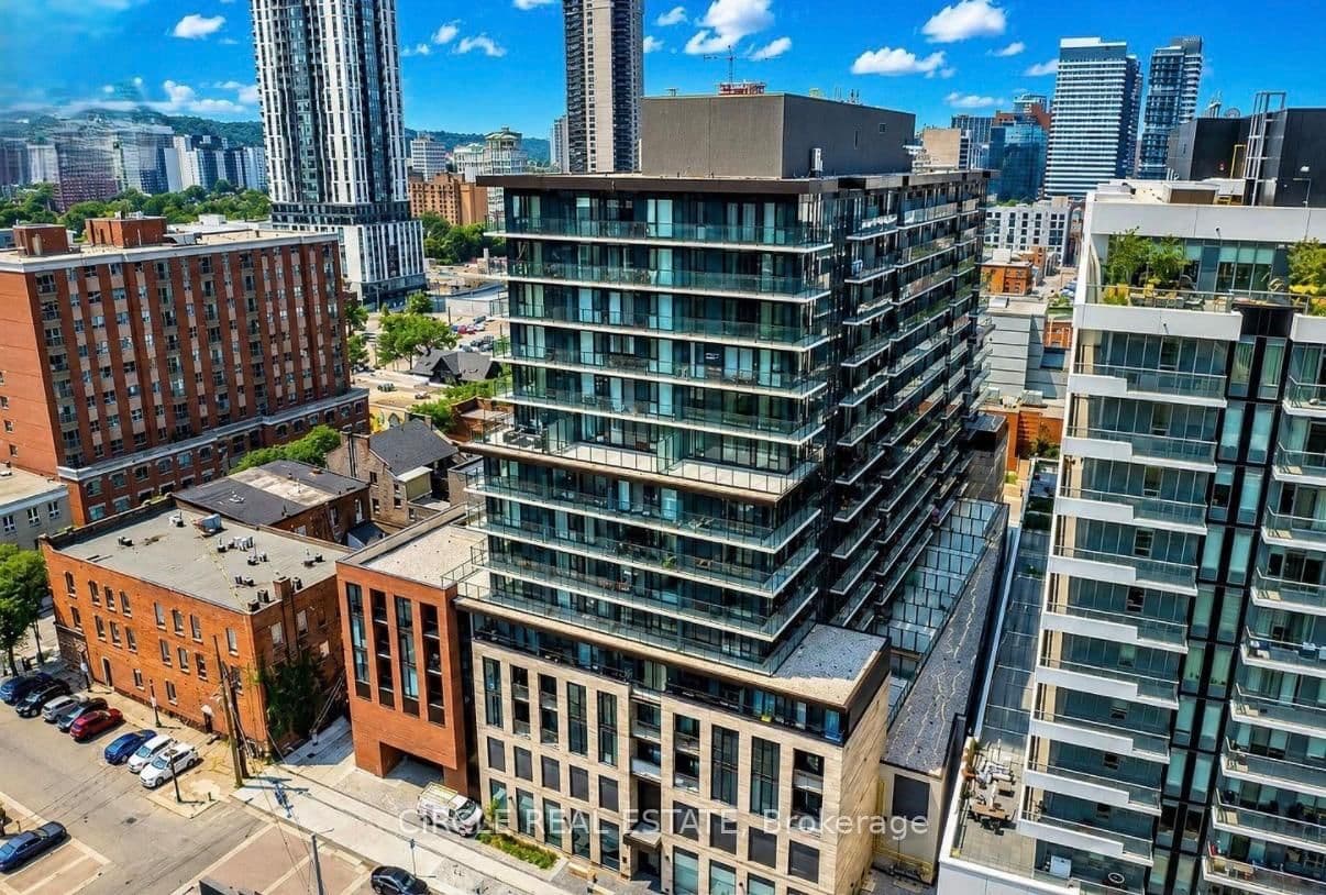 1 Jarvis Street, Unit 827