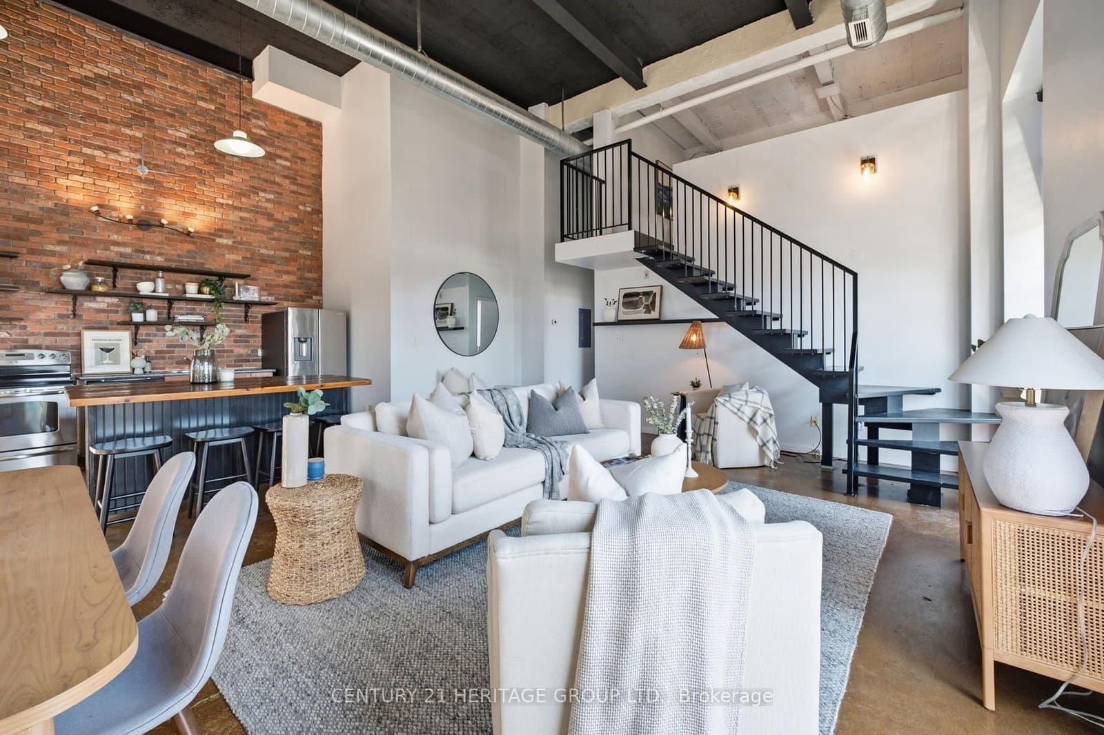 #410 - 11 Rebecca Street