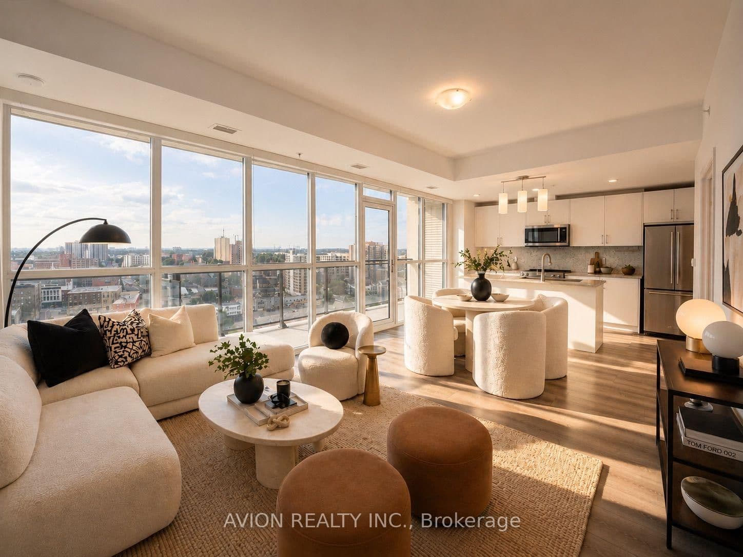 60 charles Street W, Unit 1602
