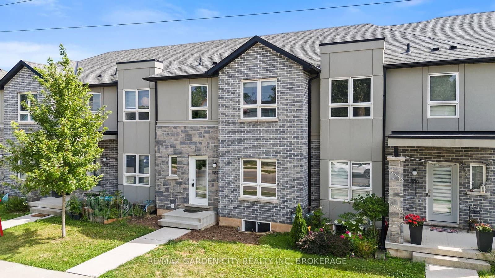 182 BROADWAY Lane, Unit 8
