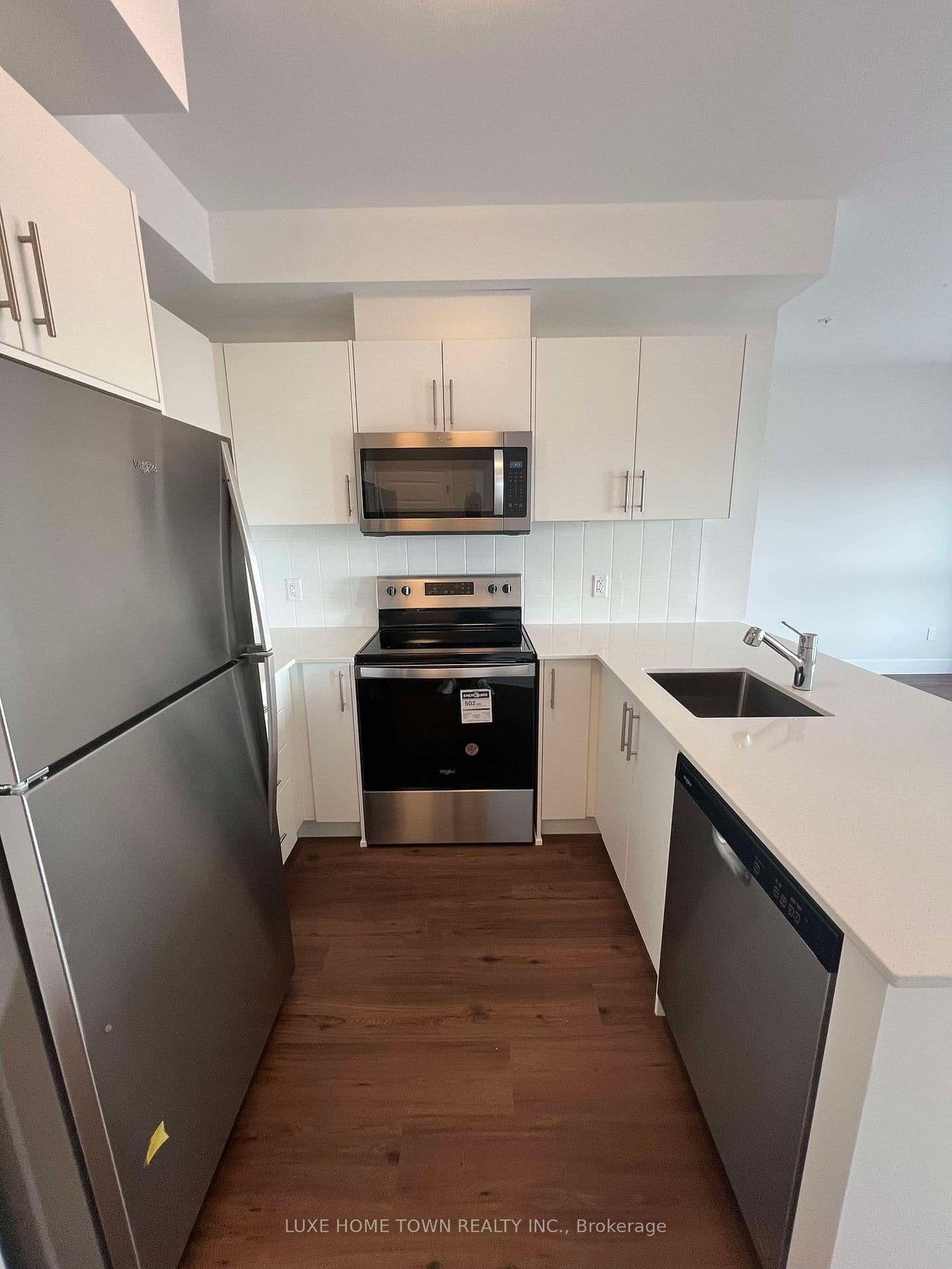 1000 Lackner Place, Unit 606