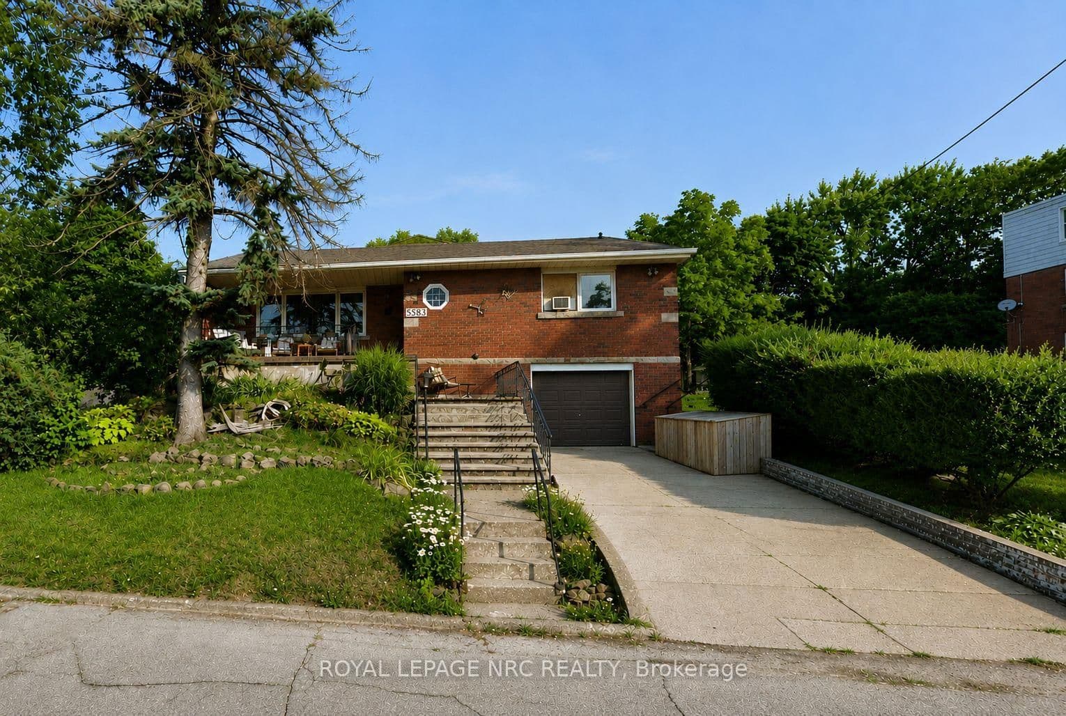 5583 Ontario Avenue, Unit A