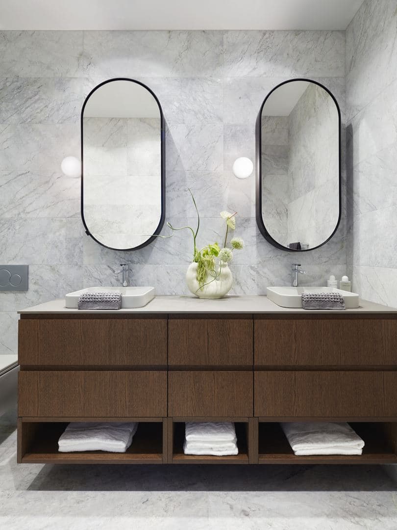 2 Burrard Place Condos - Image 15